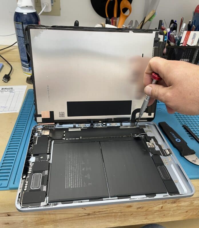 iPad Air 11-inch 2024 screen repair in North Phoenix